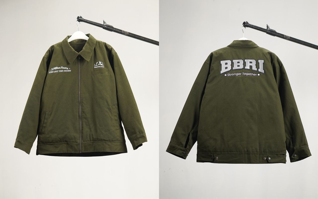 Work jacket custom warna army, tampak depan dan belakang